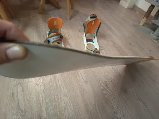 Tabla y fijaciones snowboard niño Quechua