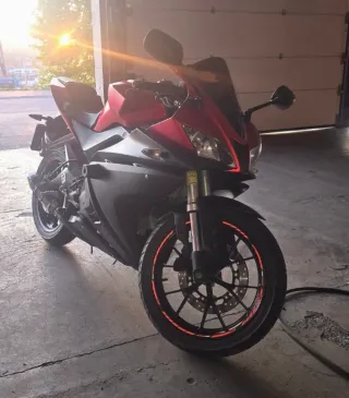 Yamaha YZF-R125 2014