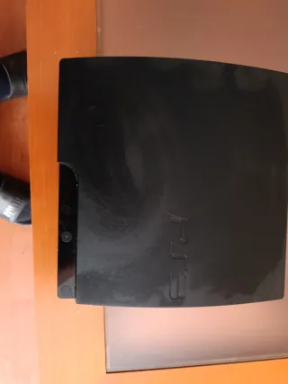 PlayStation 3 Slim Negra