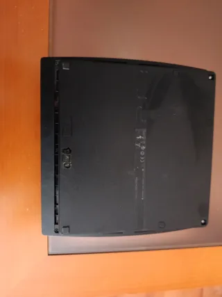 PlayStation 3 Slim Negra