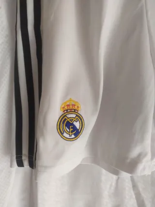 Camiseta Real Madrid Emirates