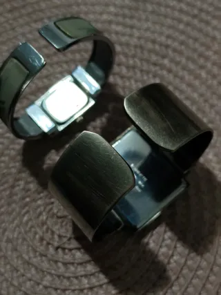 Lote 2 relojes con brazalete macizo