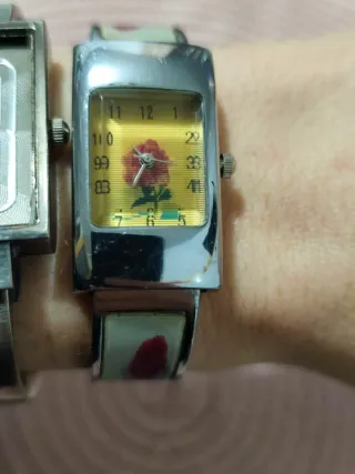 Lote 2 relojes con brazalete macizo