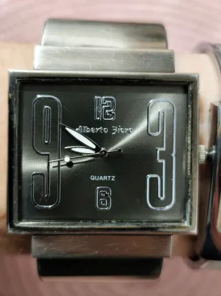 Lote 2 relojes con brazalete macizo