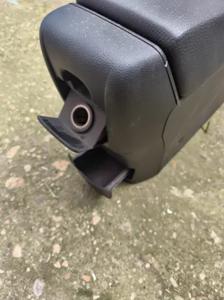 Apoyabrazos Consola Central Astra J