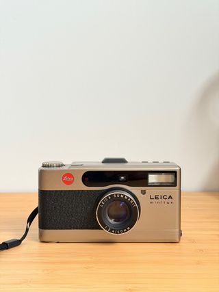 Leica Minilux Cámara Analógica Point & Shoot
