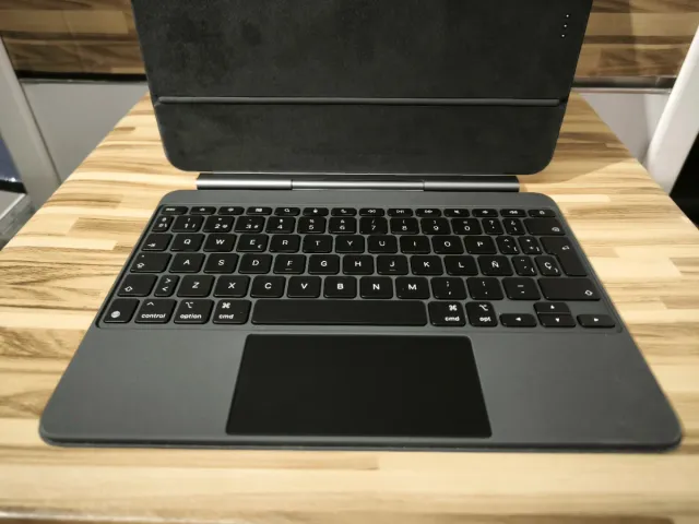 Teclado y funda iPad Magic Keyboard A3339
