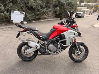 Ducati Multistrada 1200 Enduro Roja/Plata