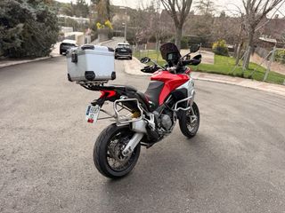 Ducati Multistrada 1200 Enduro Roja/Plata