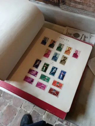 Álbum de sellos de España colección 1950 1968