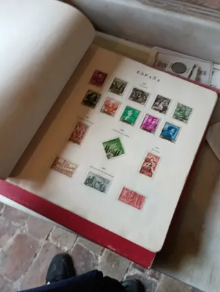 Álbum de sellos de España colección 1950 1968