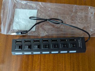 Hub 7 Puertos USB con Interruptores y LED