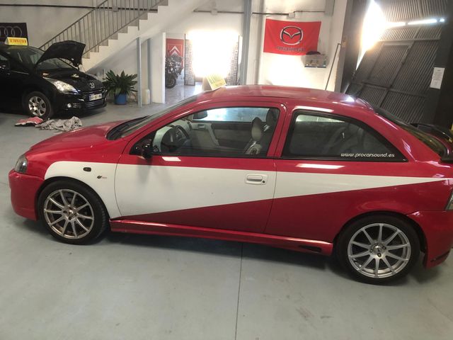 Opel Astra 1.6 club Etiqueta B