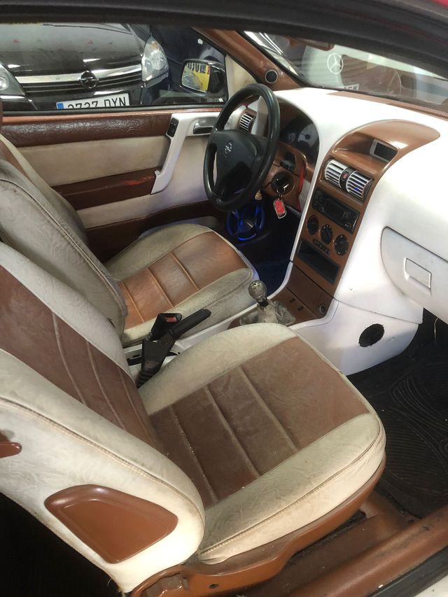 Opel Astra 1.6 club Etiqueta B