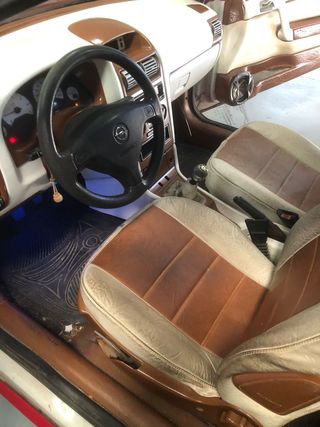 Opel Astra 1.6 club Etiqueta B