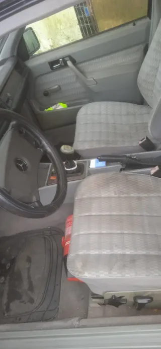 Mercedes-Benz Clase E 1993