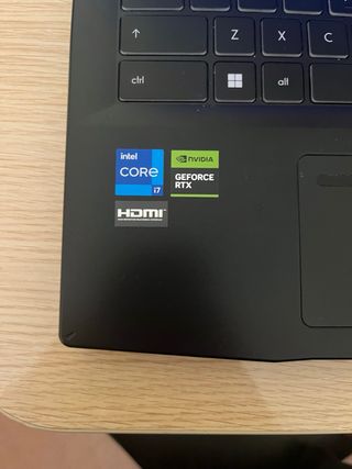 Portátil MSI Creator M16 Nero