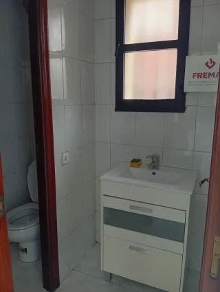 Se vende o alquila local en club deportivo