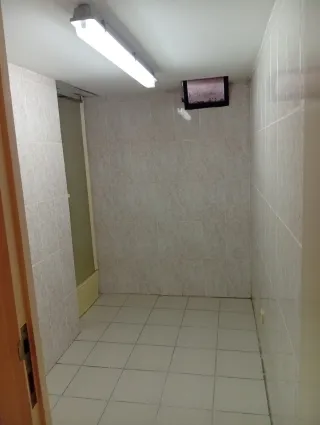 Se vende o alquila local en club deportivo