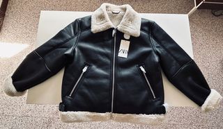 Chaqueta Zara Negra y Beige