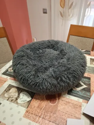 Cama para mascotas redonda y suave