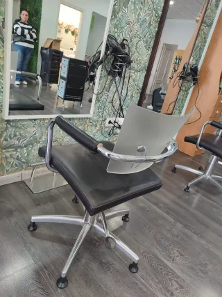 3 Sillones de Peluquería Marca Olymp