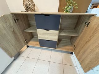 Aparador 3 cajones 2 puertas
