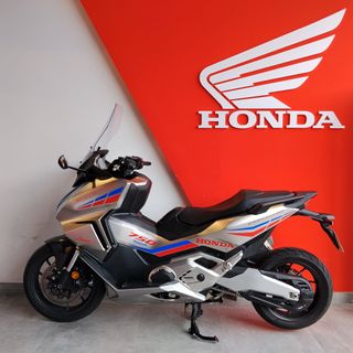 Honda Forza 750