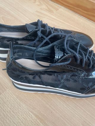 2 pares de Zapatos verdes oliva y negro