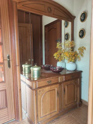 Mueble recibidor madera con espejo URGE VENTA