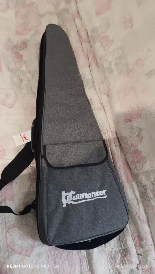 Guitarra eléctrica inteligente Bullfighter D160SE