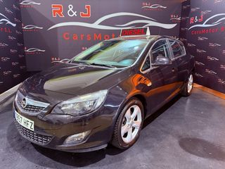 Opel Astra 2011