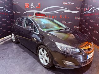 Opel Astra 2011