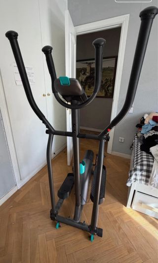 Elíptica Domyos, usada muy poco