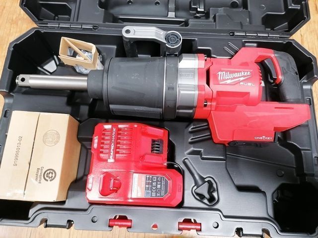 NUEVA: Pistola impacto batería camión Milwaukee