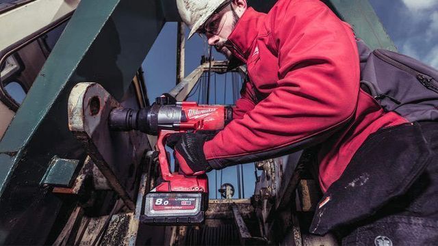 NUEVA: Pistola impacto camión Milwaukee