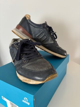 Zapatillas Mustang Azul y Beige