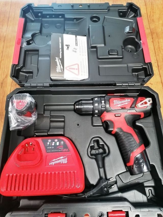 NUEVO: Taladro atornillador a batería Milwaukee