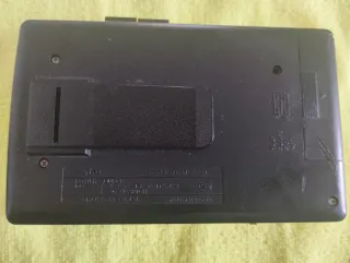 Walkman Sanyo BassXpander Negro. No funciona