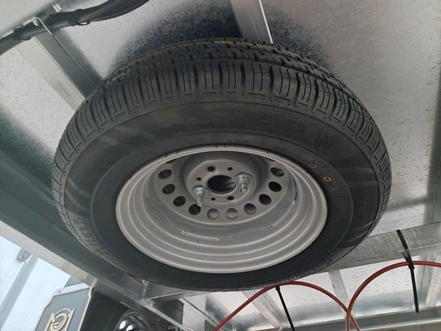 NUEVO: Remolque cerrado y galvanizado