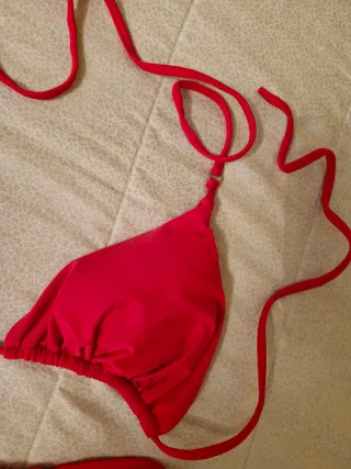Costume da bagno rosso taglia M