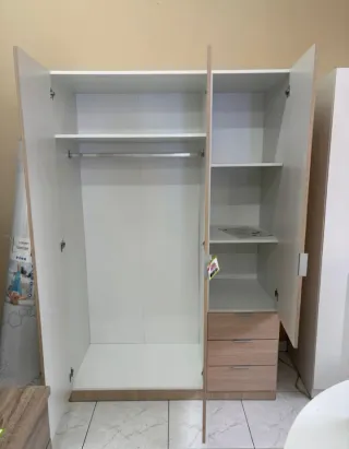 Armario 3 puertas y 3 cajones