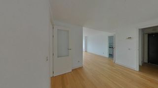 Piso en venta en San Juan Bautista en Madrid