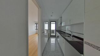 Piso en venta en San Juan Bautista en Madrid