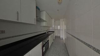 Piso en venta en San Juan Bautista en Madrid