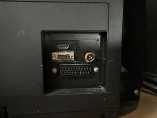 Televisor Schneider Negro Pequeño