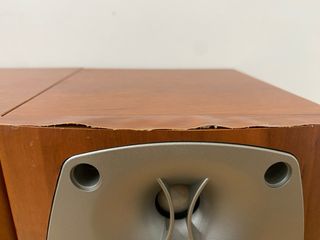 Altavoces Infinity Beta HCS Satélite Marrones