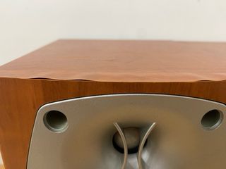 Altavoces Infinity Beta HCS Satélite Marrones