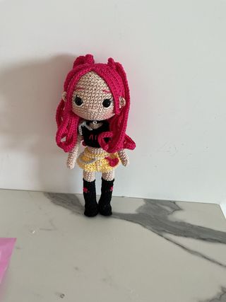 Amigurumi Mira bambola uncinetto