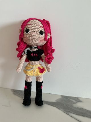 Amigurumi Mira bambola uncinetto